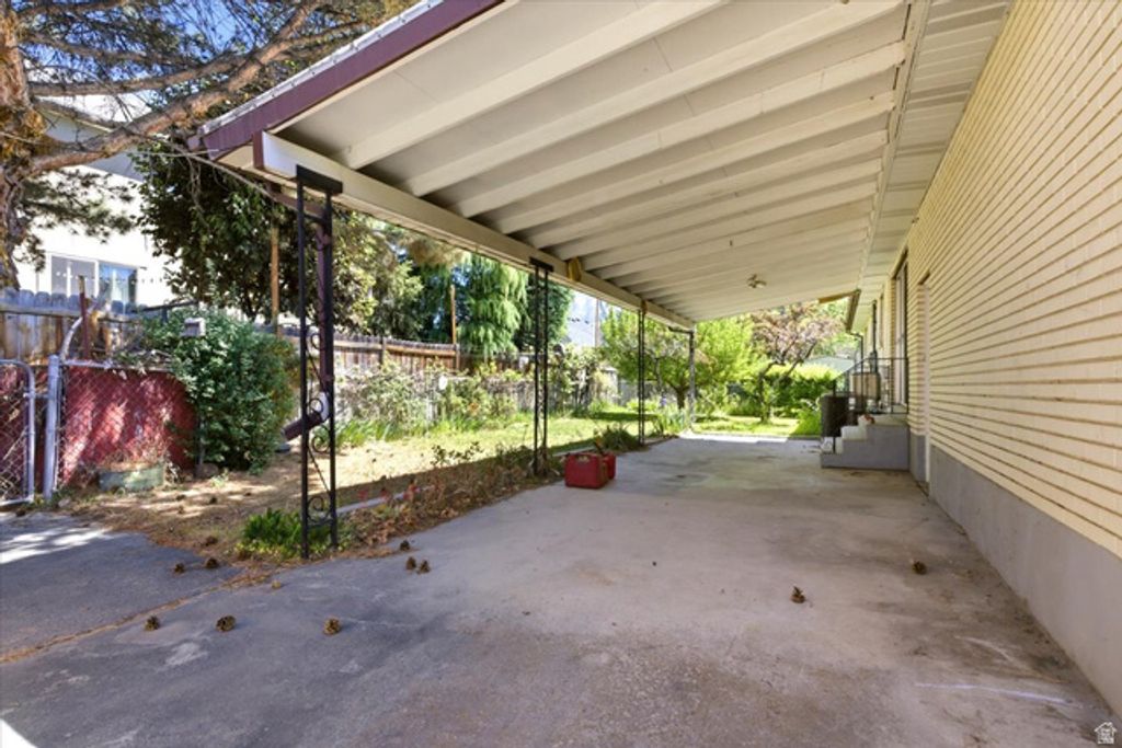 Image 24 of property listing at 827 E 400 S, Orem, UT 84097