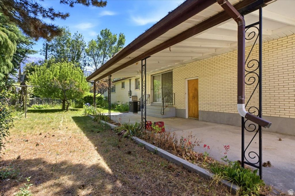 Image 25 of property listing at 827 E 400 S, Orem, UT 84097