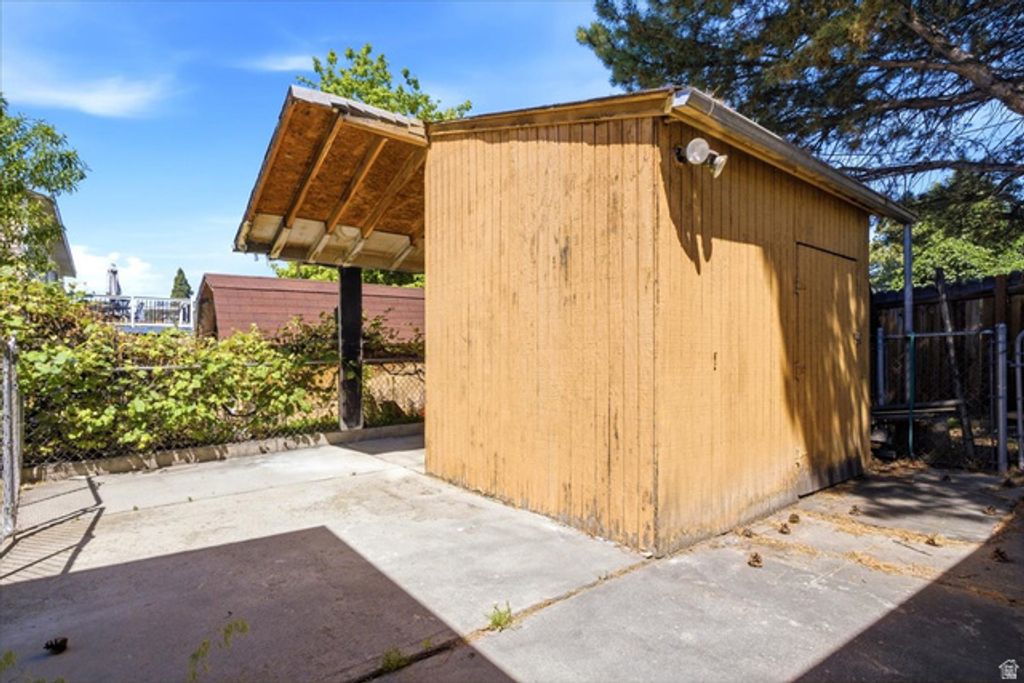 Image 26 of property listing at 827 E 400 S, Orem, UT 84097
