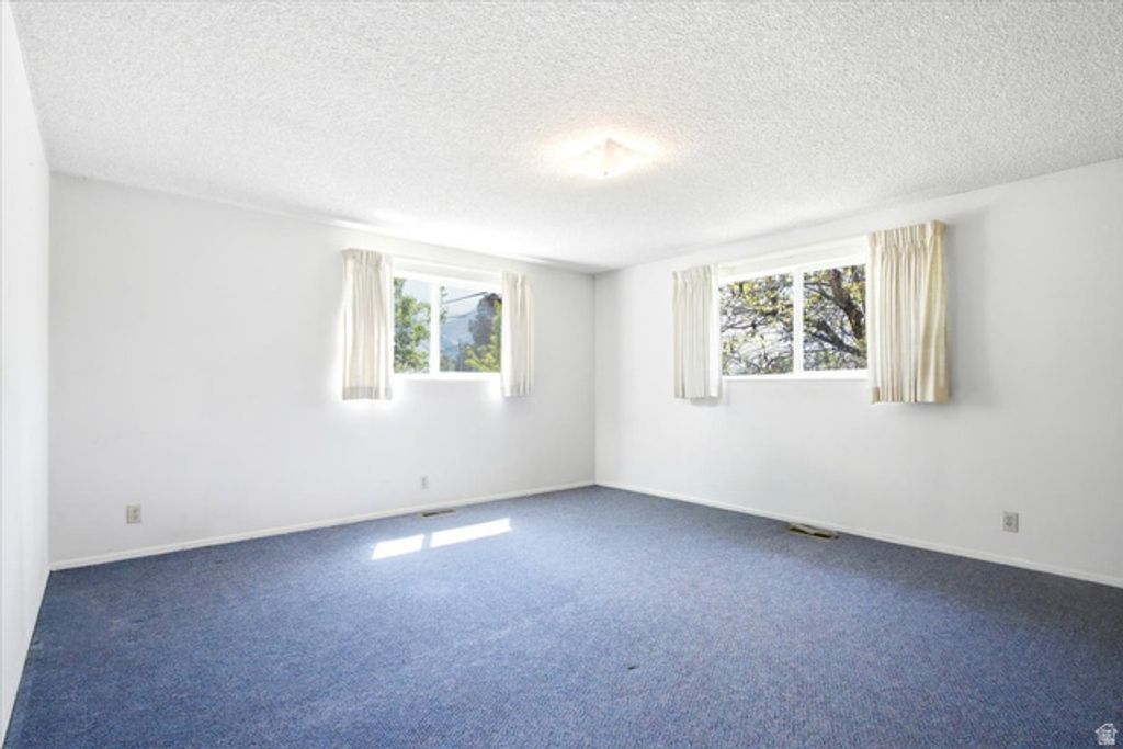 Image 9 of property listing at 827 E 400 S, Orem, UT 84097