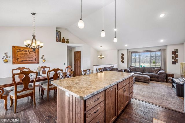 31476 147th Street NW, Princeton, MN 55371