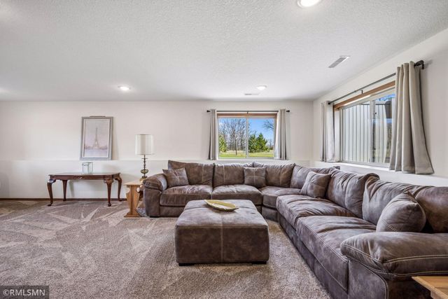 31476 147th Street NW, Princeton, MN 55371