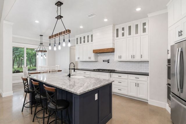 309 Aviara Court, Poolville, TX 76487