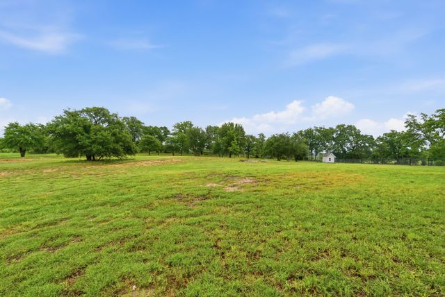 309 Aviara Court, Poolville, TX 76487