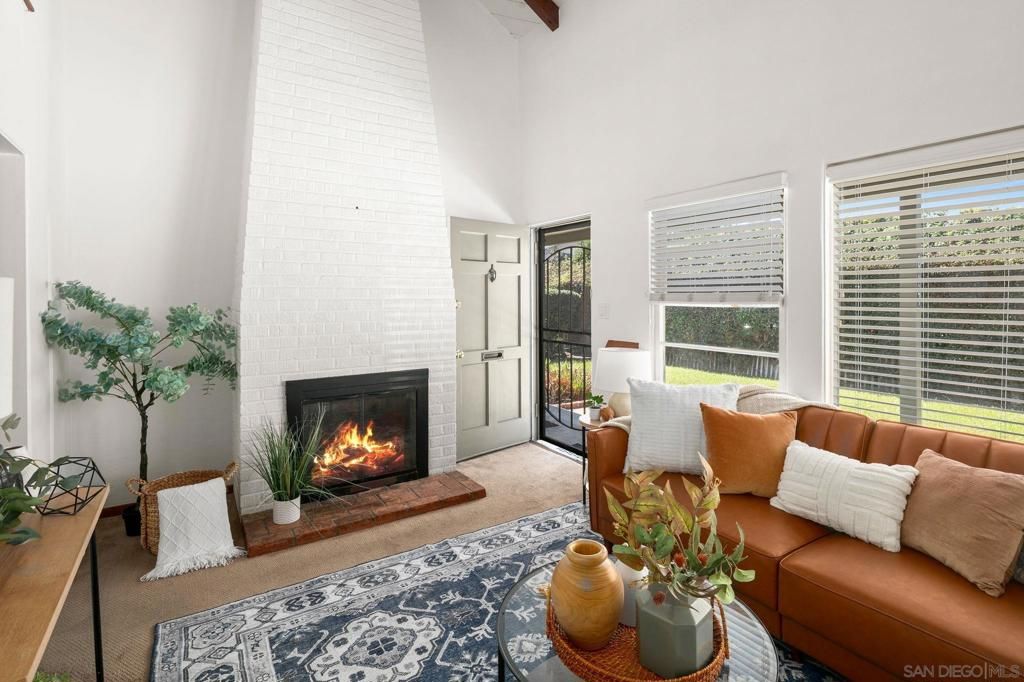 827 829 Law, San Diego, CA 92109 — photo 4