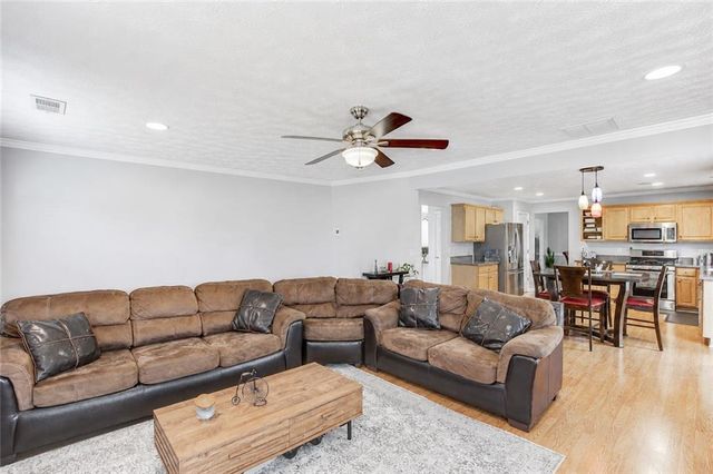 3662 Bay Cove Court, Loganville, GA 30052