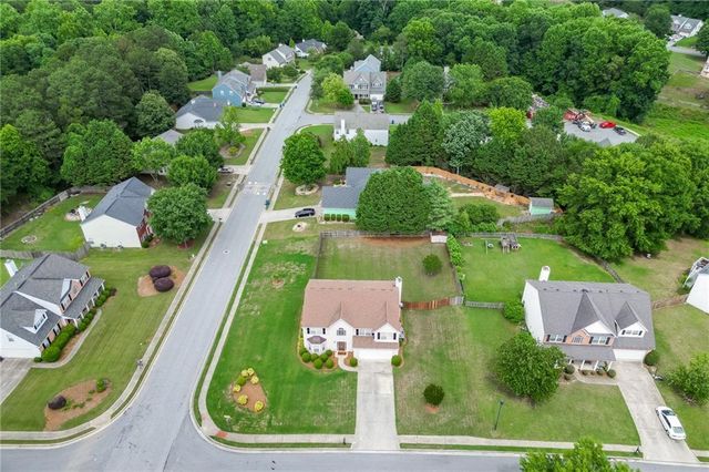 3662 Bay Cove Court, Loganville, GA 30052