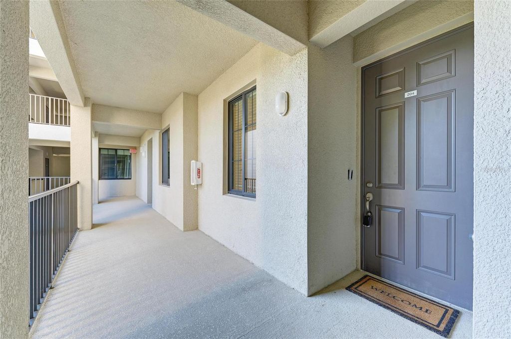 Image 4 of property listing at 18114 GAWTHROP DRIVE 204, Bradenton, FL 34211