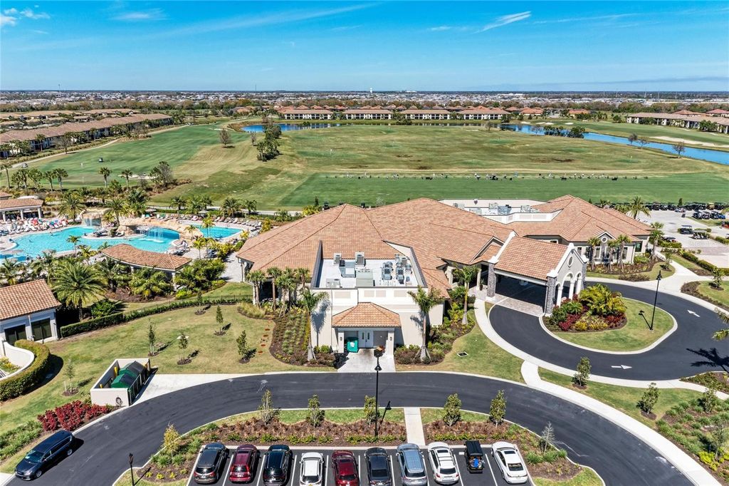 Image 66 of property listing at 18114 GAWTHROP DRIVE 204, Bradenton, FL 34211