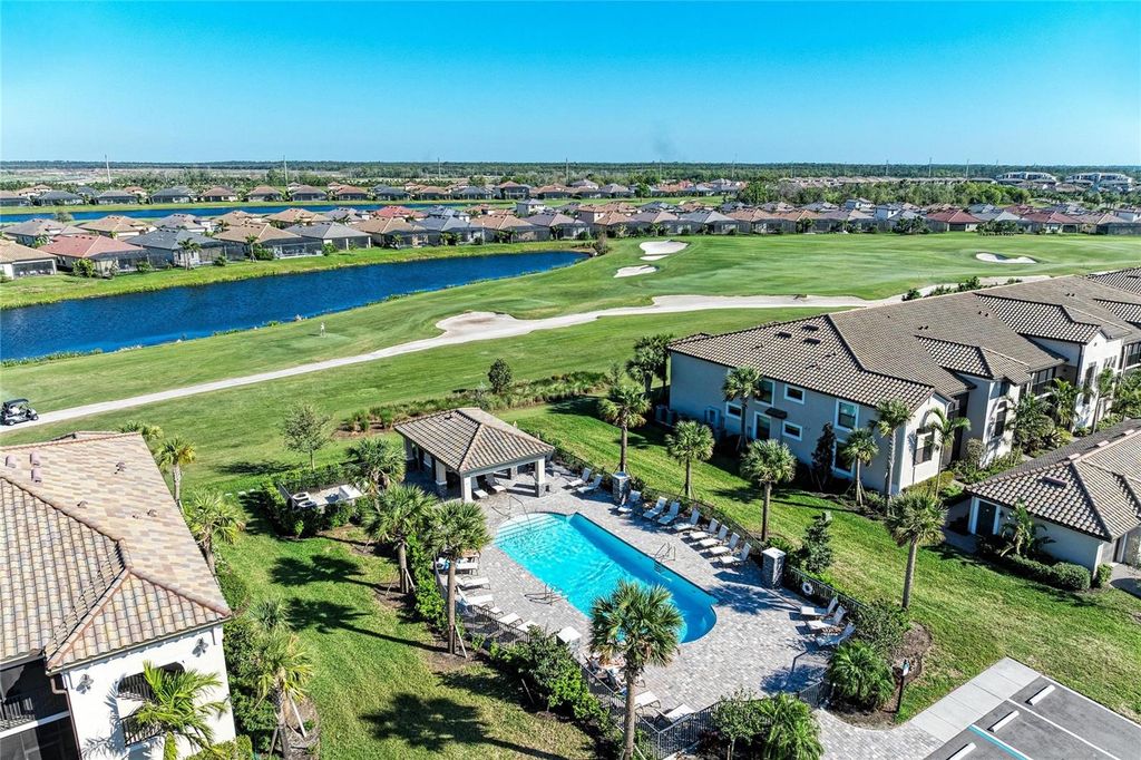 Image 73 of property listing at 18114 GAWTHROP DRIVE 204, Bradenton, FL 34211