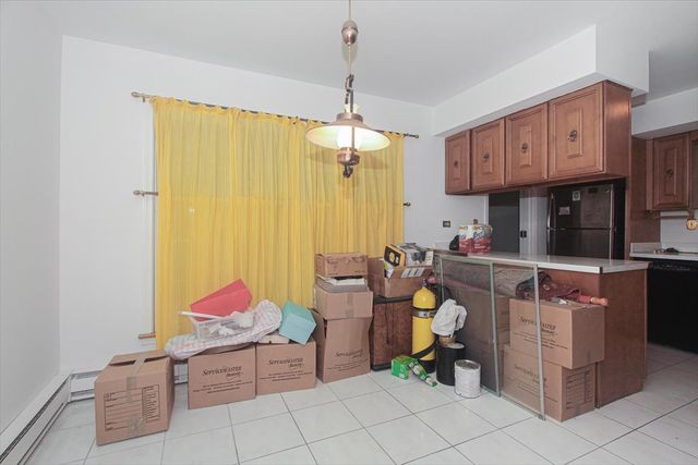 87 Lincolnshire Drive, Lincolnshire, IL 60069