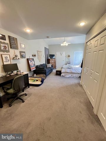 125 MAPLE ST, Conshohocken, PA 19428