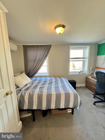 125 MAPLE ST, Conshohocken, PA 19428