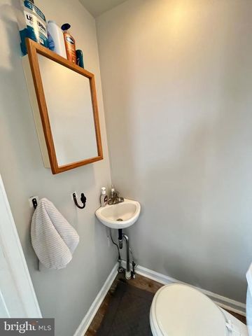 125 MAPLE ST, Conshohocken, PA 19428