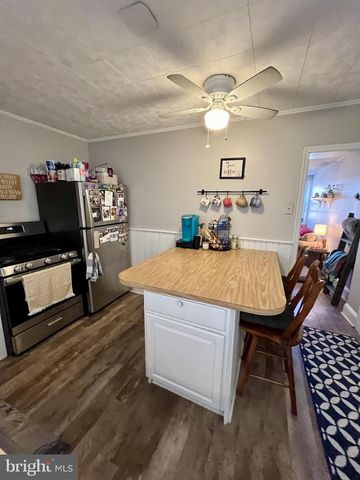 125 MAPLE ST, Conshohocken, PA 19428