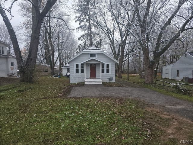 56 Salina Street, Lysander, NY 13027