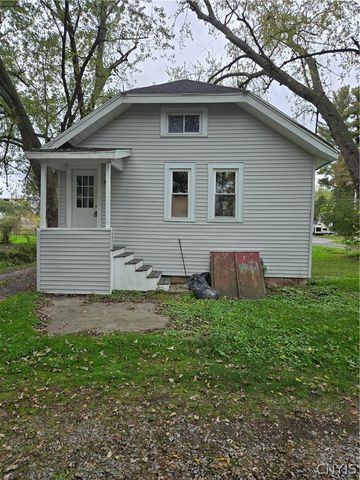 56 Salina Street, Lysander, NY 13027