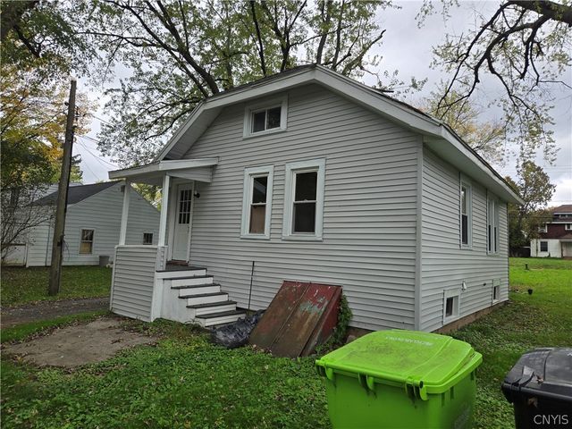 56 Salina Street, Lysander, NY 13027