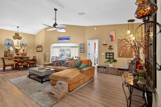 1073 NODDING PINES WAY, Casselberry, FL 32707