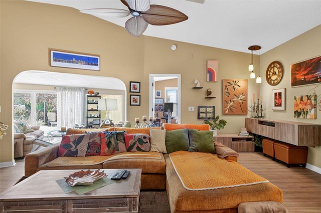 1073 NODDING PINES WAY, Casselberry, FL 32707