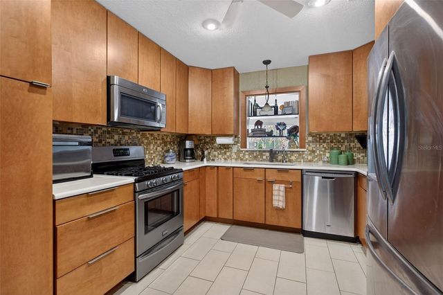 1073 NODDING PINES WAY, Casselberry, FL 32707