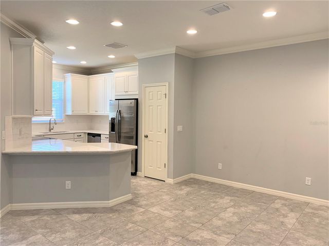 1073 AMBER LEAF TRAIL, Wesley Chapel, FL 33544
