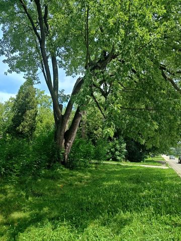 10802 W York House Road, Beach Park, IL 60087