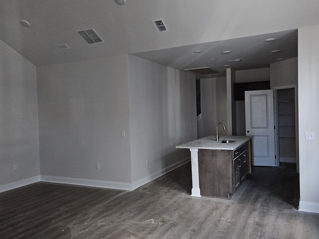 411 W Stonehaus XING, Antioch, TN 37013