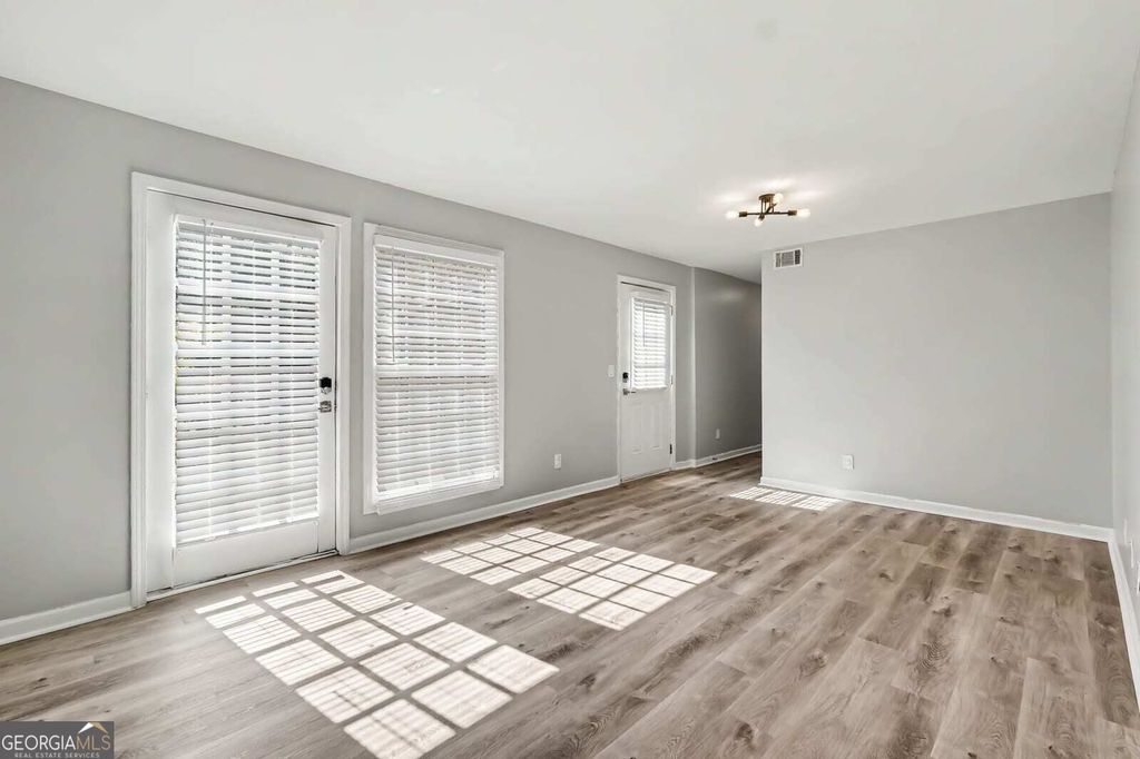 3091 Colonial Way Unit Way E4, Atlanta, GA 30341 — photo 4