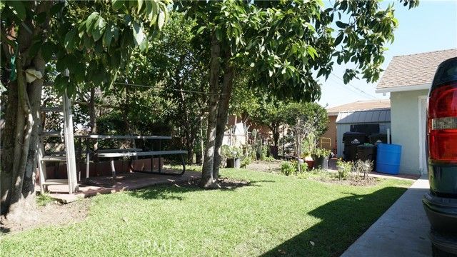 1223 S Plum Avenue, Ontario, CA 91761