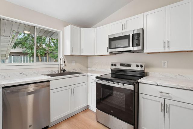 5038 Betsy Drive, Columbus, OH 43227