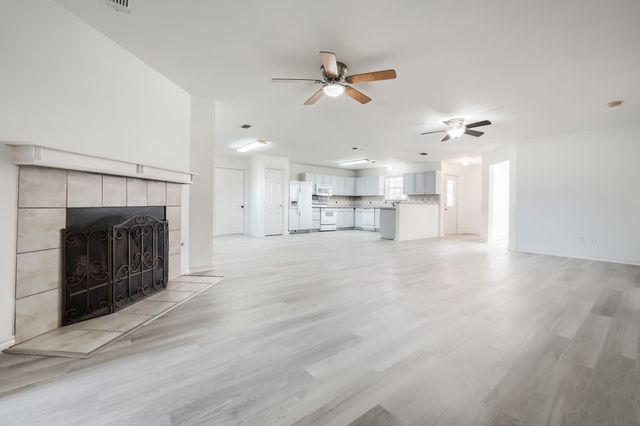 101 County Road 1010, Princeton, TX 75407