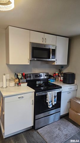 146 E POLK Street, Cuba, IL 61427