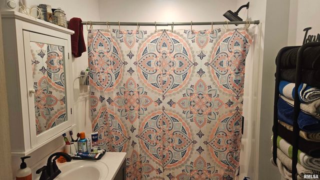 146 E POLK Street, Cuba, IL 61427