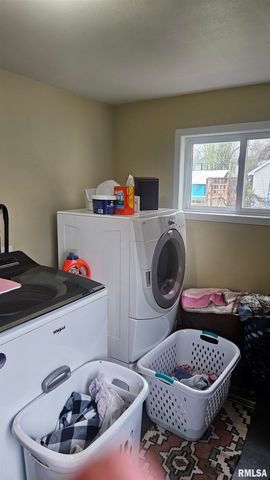 146 E POLK Street, Cuba, IL 61427