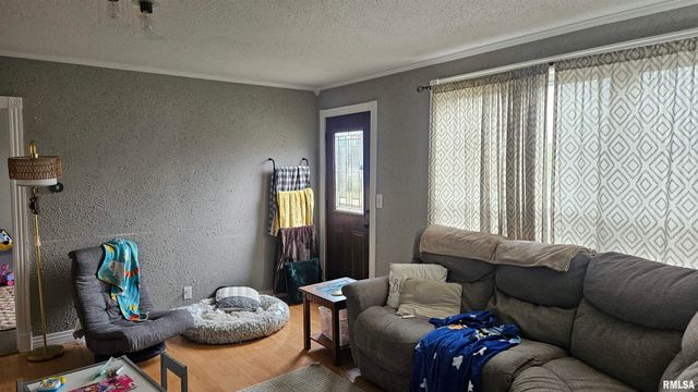 146 E POLK Street, Cuba, IL 61427