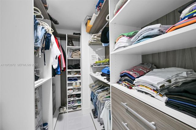 2950 NE 188th St 534, Aventura, FL 33180