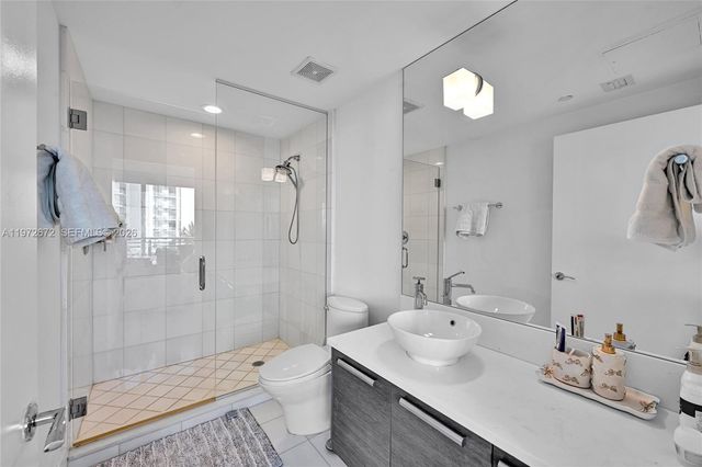 2950 NE 188th St 534, Aventura, FL 33180