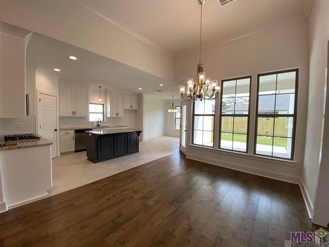 30156 Sanctuary Blvd, Denham Springs, LA 70726