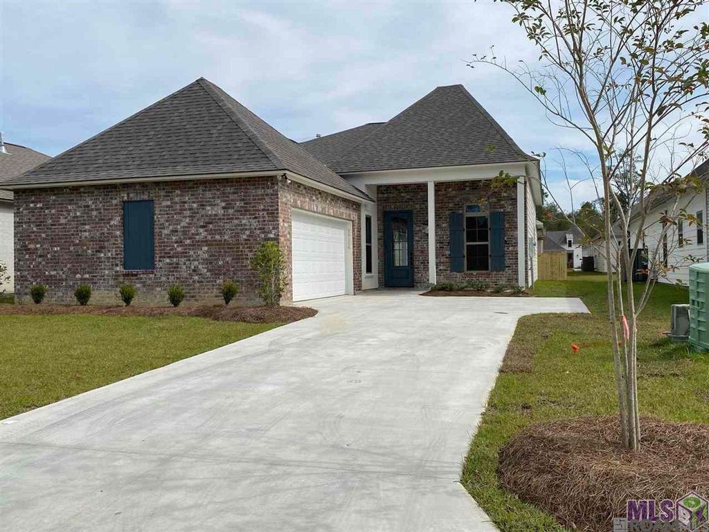 30156 Sanctuary Blvd, Denham Springs, LA 70726