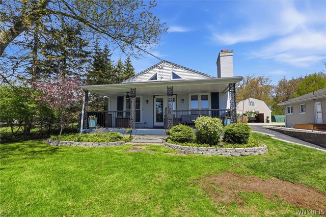 2296 East River Road, Grand Island, NY 14072