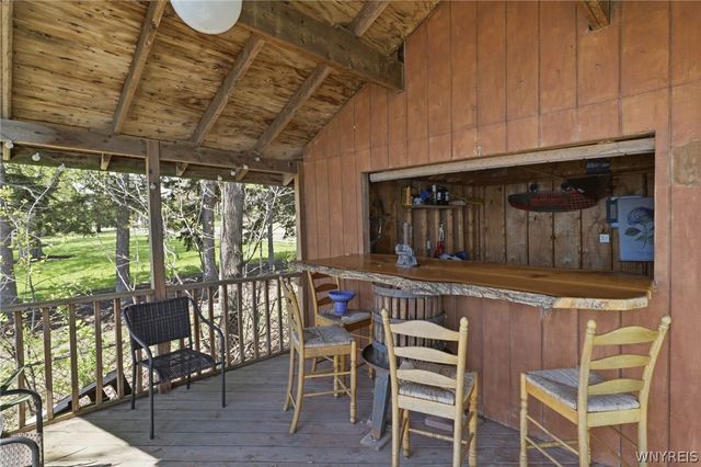 2296 East River Road, Grand Island, NY 14072