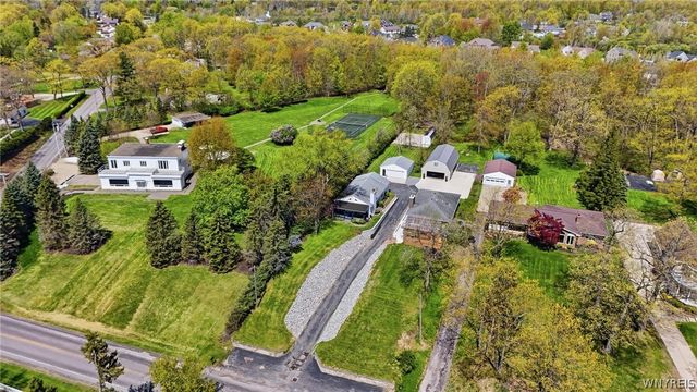 2296 East River Road, Grand Island, NY 14072