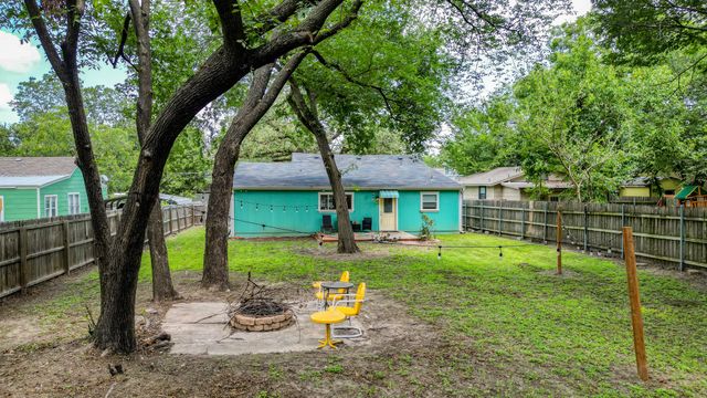 307 Bryan Street, Weatherford, TX 76086