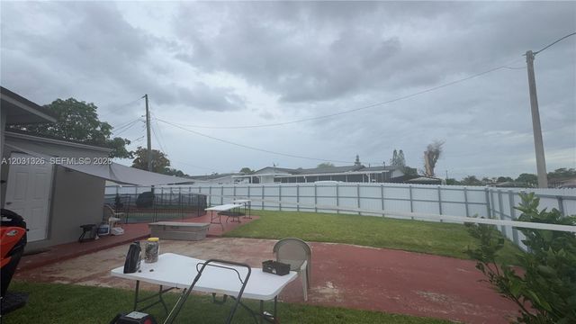 12480 SW 189th St, Miami, FL 33177
