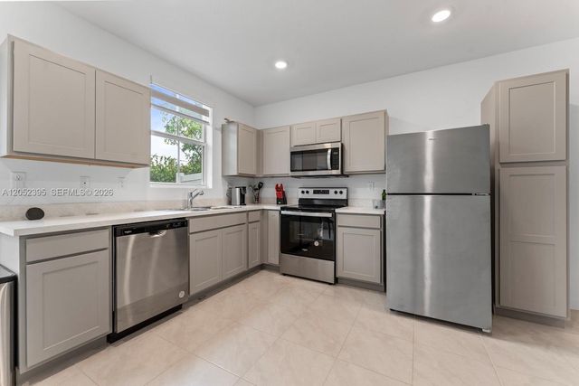 336 NW 8th Court, Pompano Beach, FL 33060