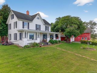 252 Round Hill Road, Florida, NY 10921
