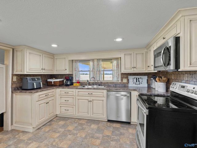 14552 Reid Road, Athens, AL 35611