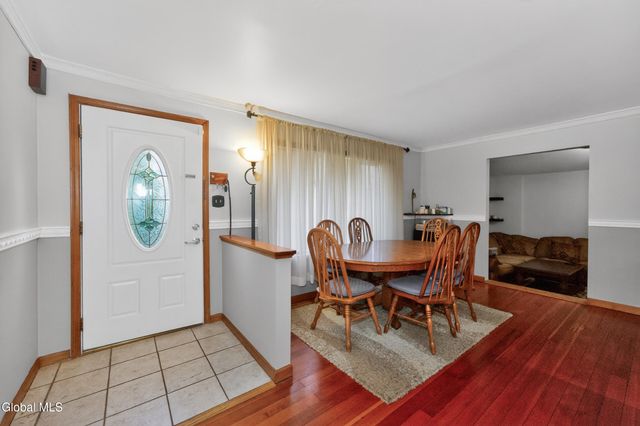 20 Winslow Drive, Colonie, NY 12309