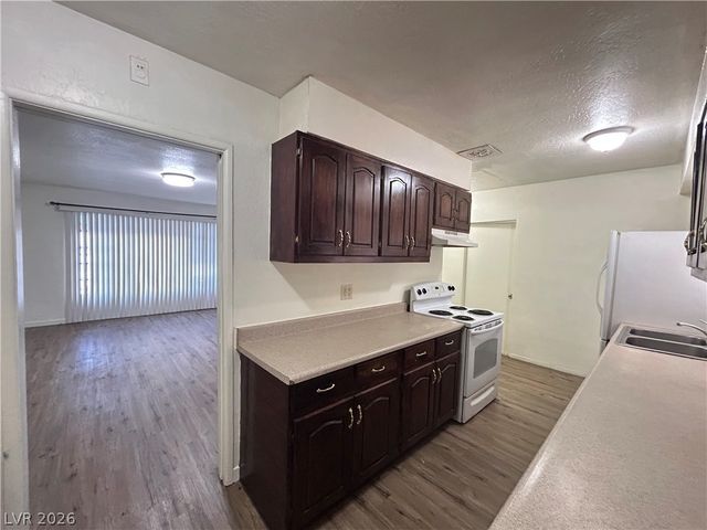 373 North Bruce Street, Las Vegas, NV 89101